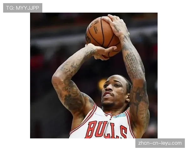 终场特写：德马尔·德罗赞在公牛可能的主场最后一战，赛后向观众长时间致意